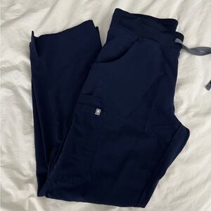 Women’s figs Navy scrubs